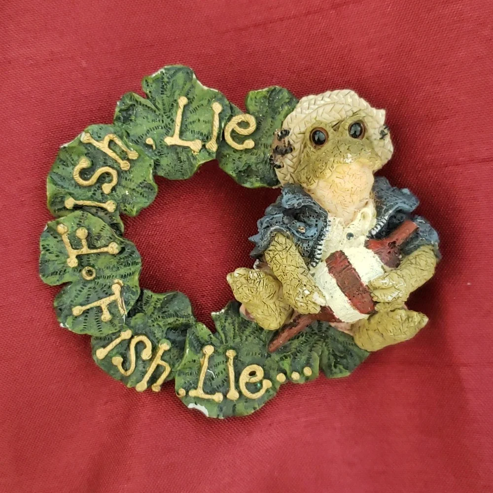 Boyds Bear Frog / Fishing Pin